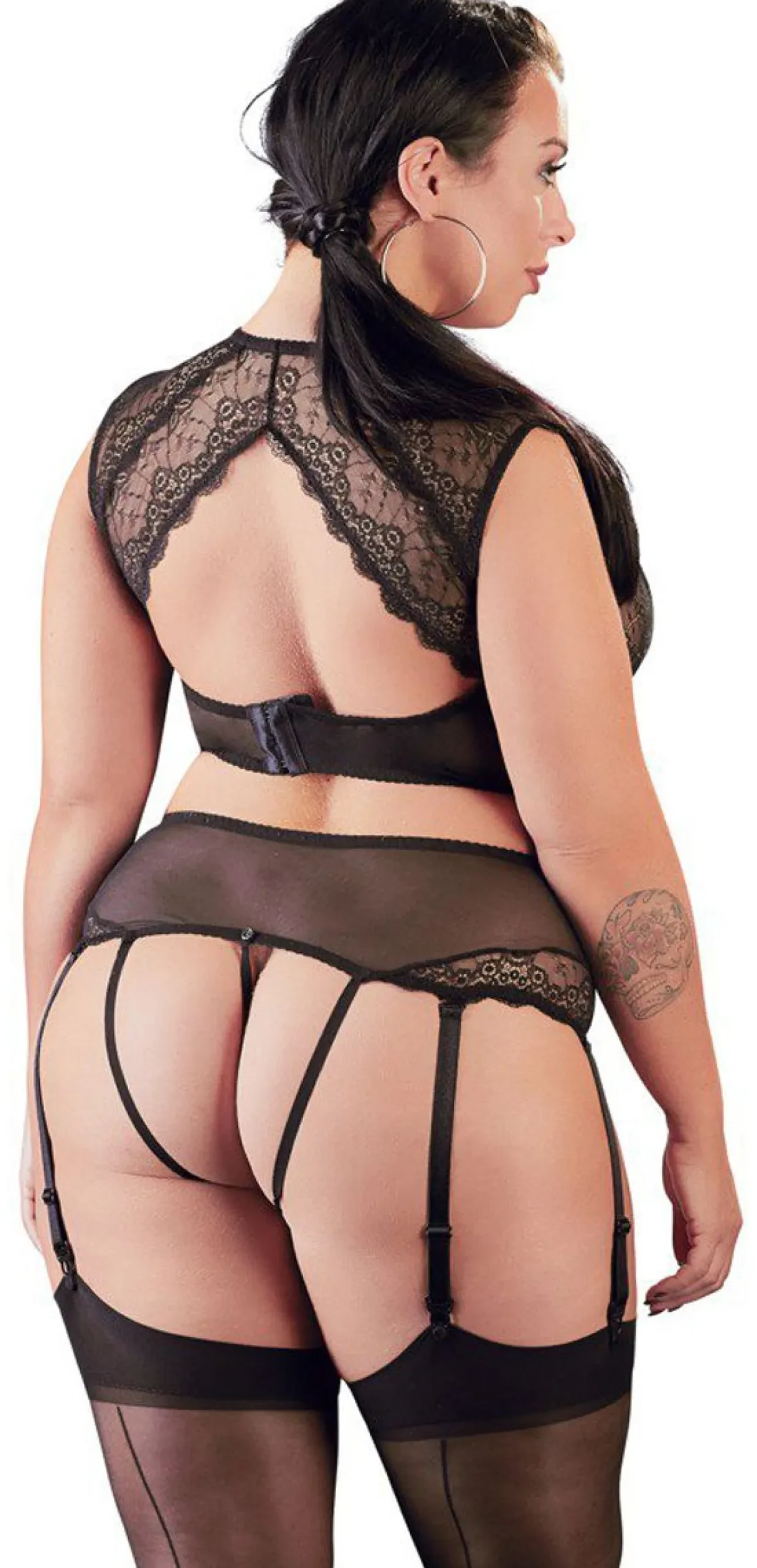 Ensemble porte-jarretelles en dentelle