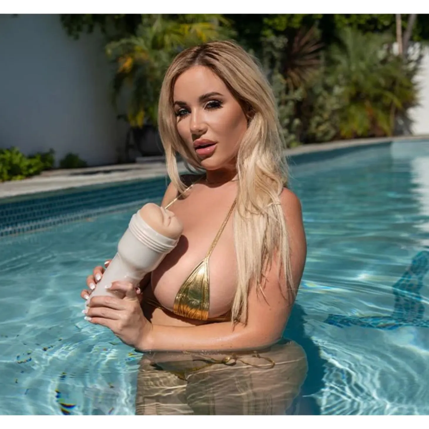 Fleshlight Girls - Savannah Bond