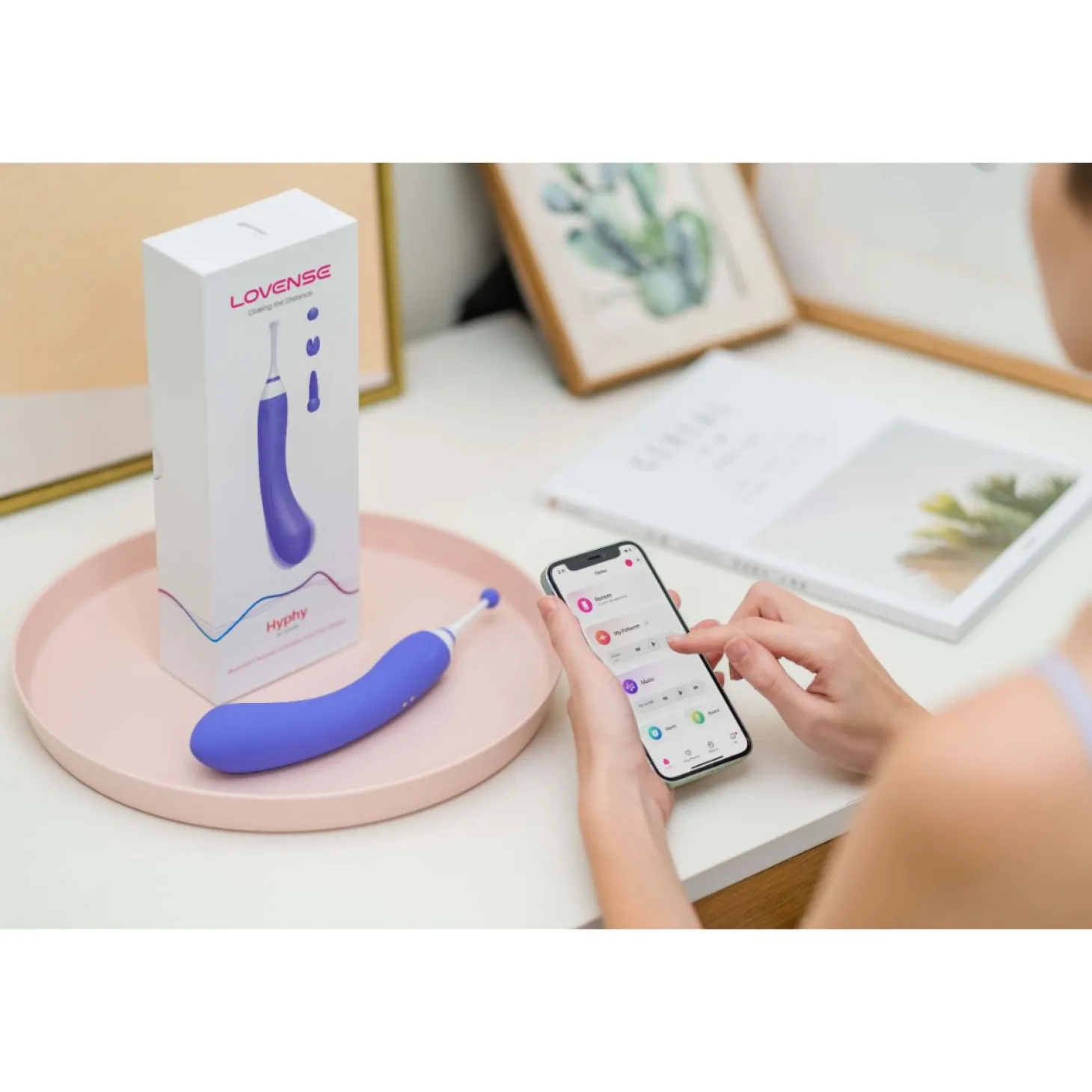 Lovense - Hyphy Vibromasseur clitoridien et pour point G avec deux extrémités