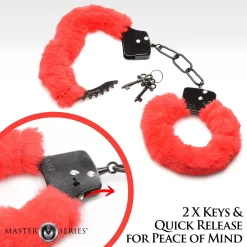 XR Brands - Cuffed in Fur Menottes - Rouge