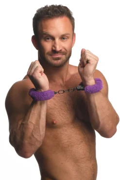 XR Brands - Cuffed In Fur Menottes - Violet